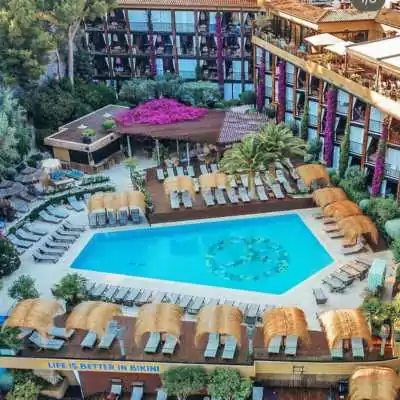 Amazing Pool Yoga Retreat Mallorca Shine Yoga