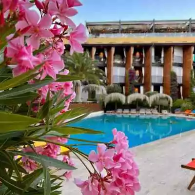 Bikini hotel Mallorca Easter Retreat Best Yoga Retreat Mallorca Shine Yoga